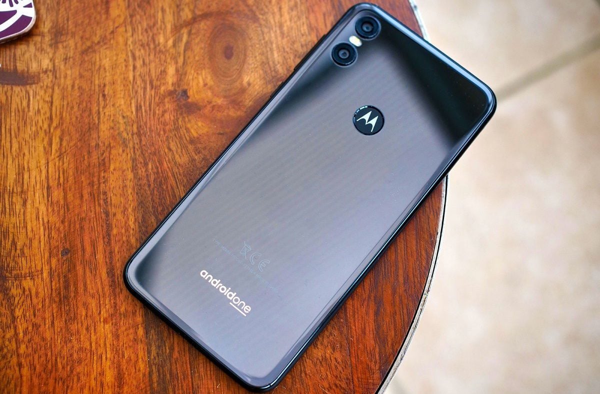 moto one motorola one vision passa por benchmark