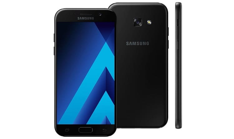 Samsung Galaxy A5 2017 na cor preta.