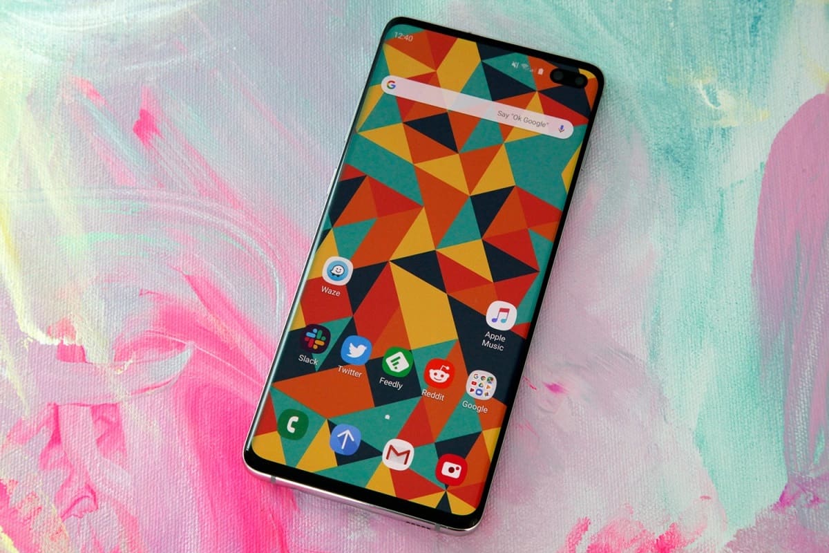 Galaxy S10 e Note 10 podem receber versão Beta do Android 10 em breve.