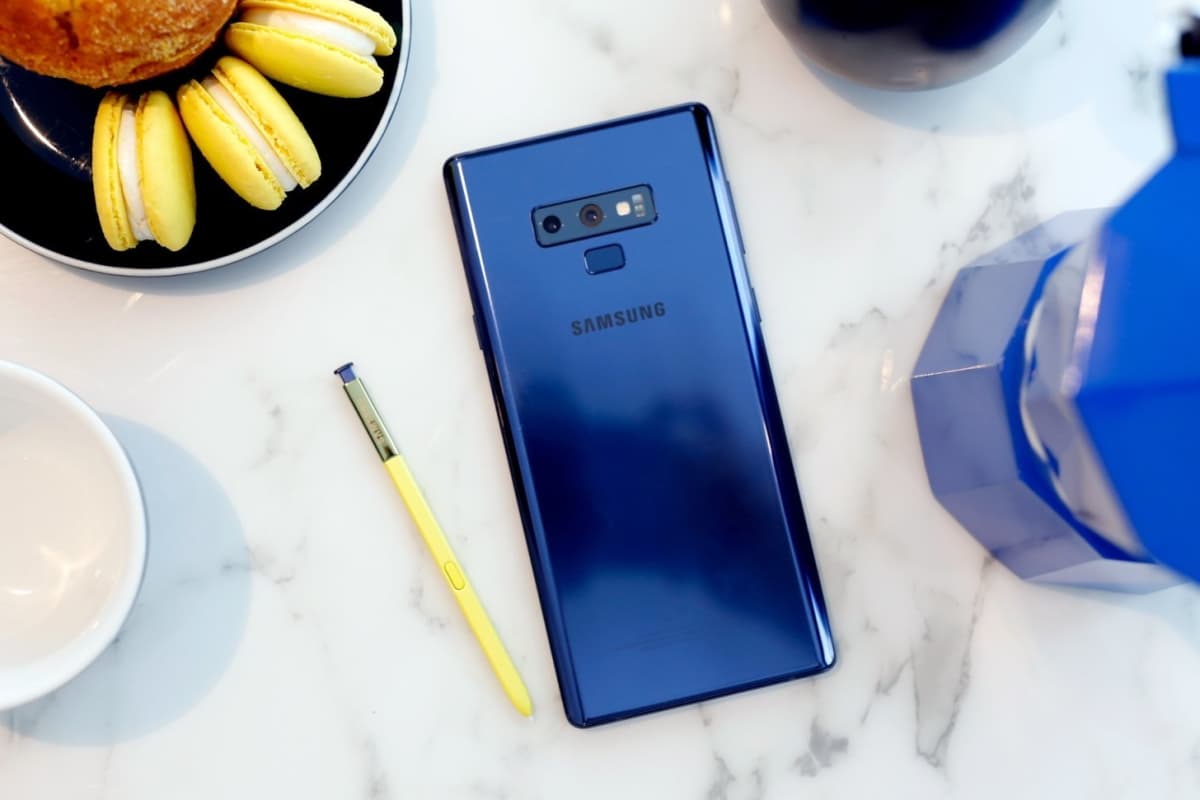 Galaxy Note 9 na cor azul.