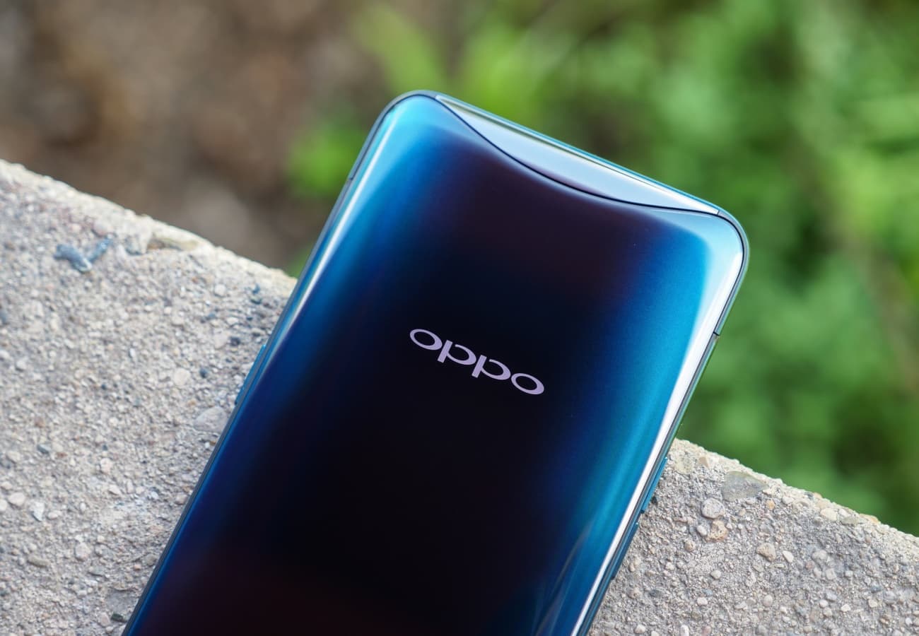 Foto da parte traseira do Oppo Find X.