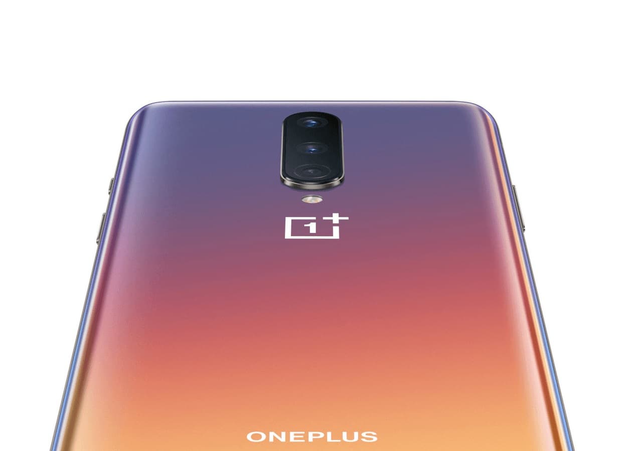 OnePlus 8 traseira.