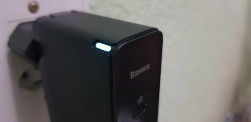 baseus gan charger 100w led