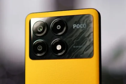 Traseira do Poco X6 Pro amarelo.