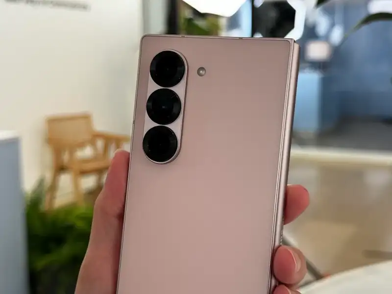 galaxy z fold 6 camera