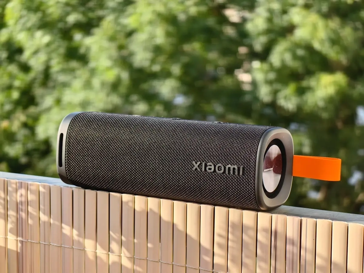 xiaomi sound outdoor caixa de som portátil na cor preta