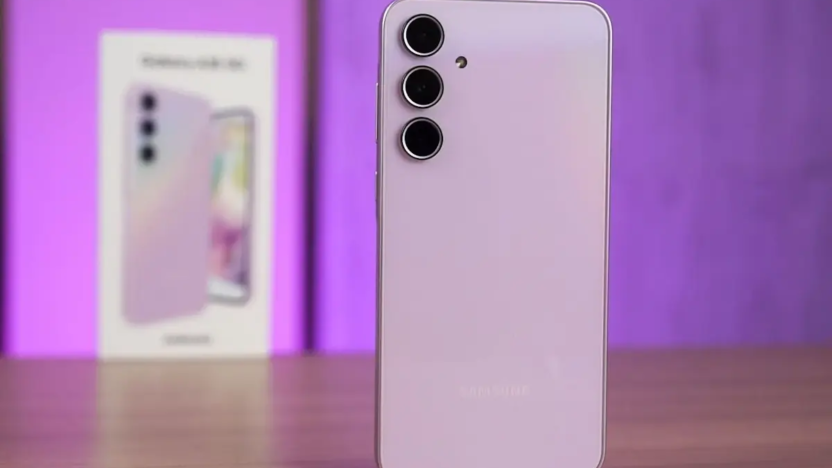 imagem da traseira do galaxy a35 para ilustrar o galaxy a36