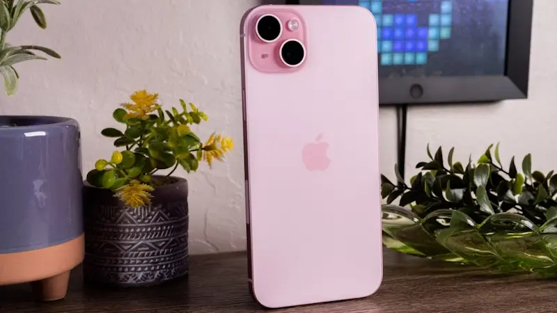 iphone 15 na cor rosa